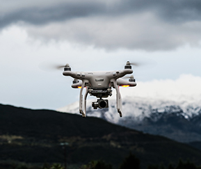 西藏使用无人机航拍时应当选择什么样的无人机